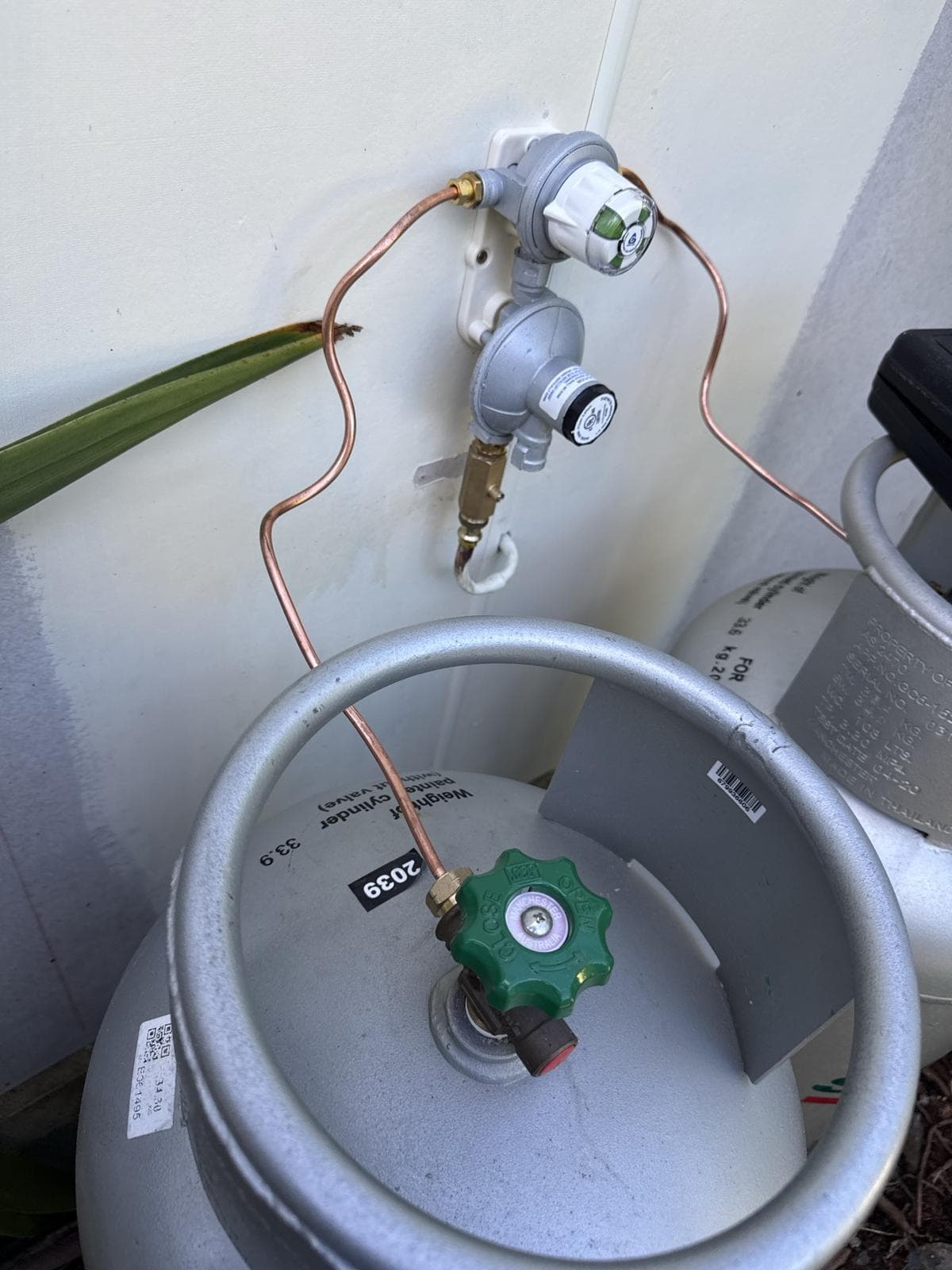 LPG Gas Bottle Regulator Changeover